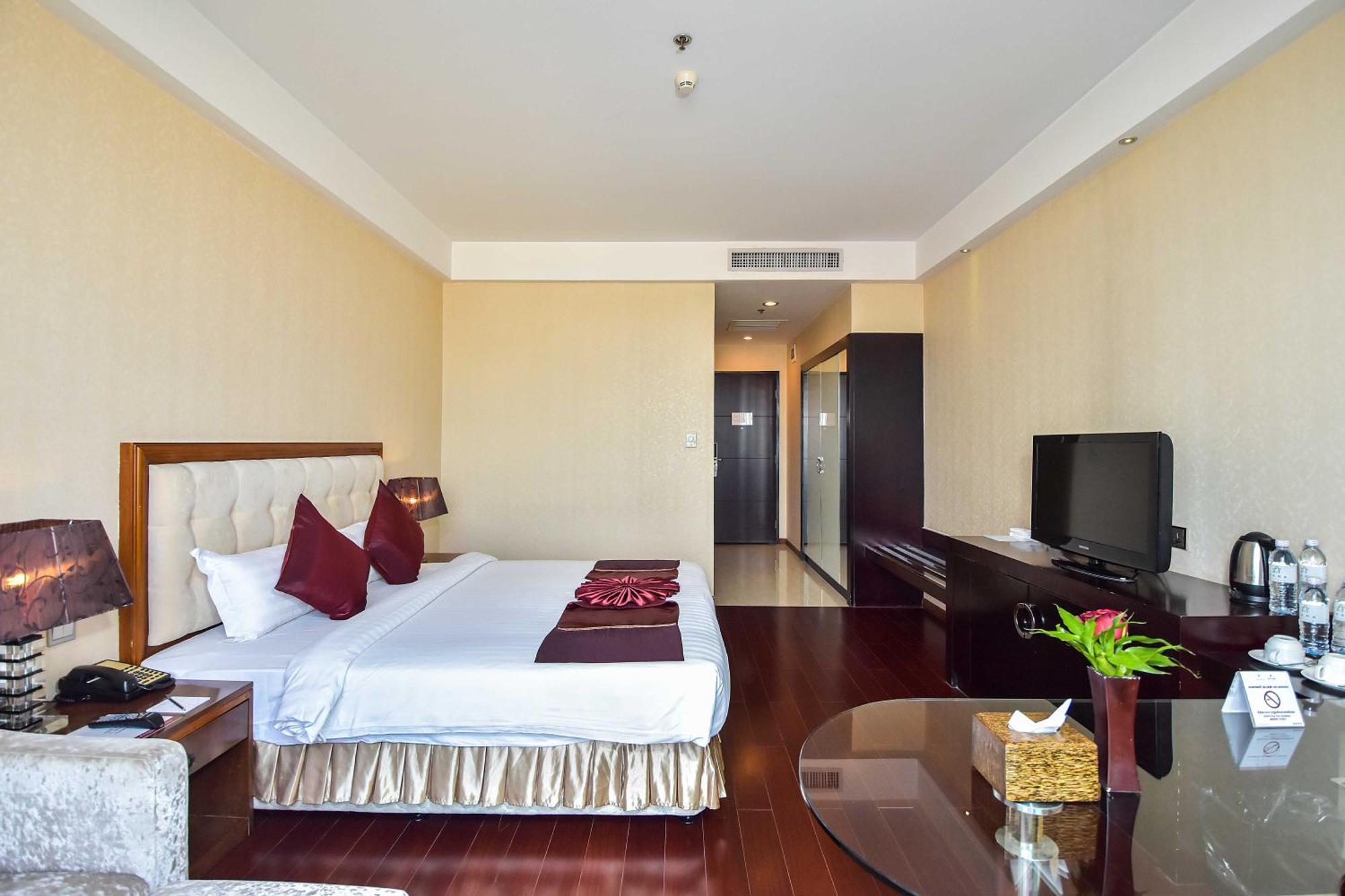 Dara Airport Hotel Phnom Penh Exterior foto